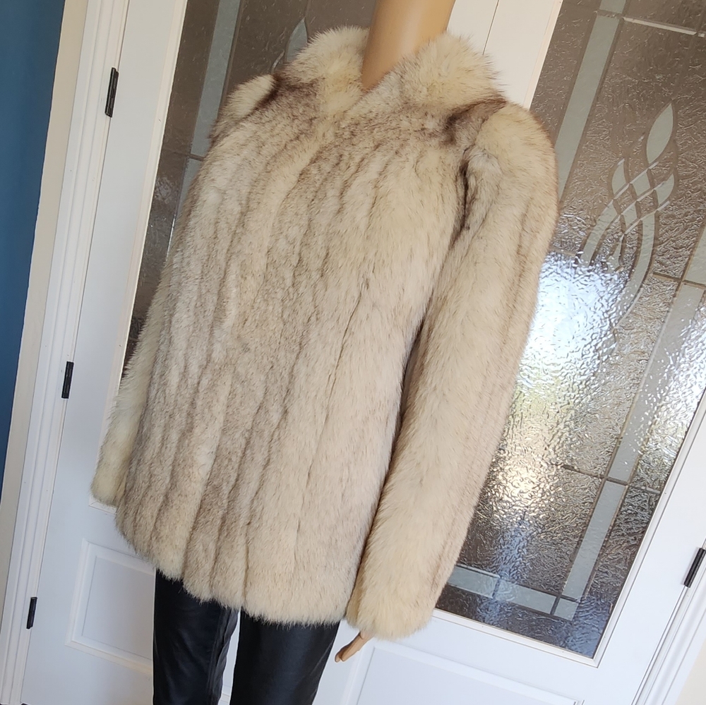 JK BLUE FOX FUR COAT SZ M